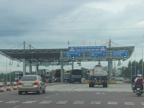 Vì sao trạm thu phí BOT Nam Bình Định vẫn chưa giảm giá vé?