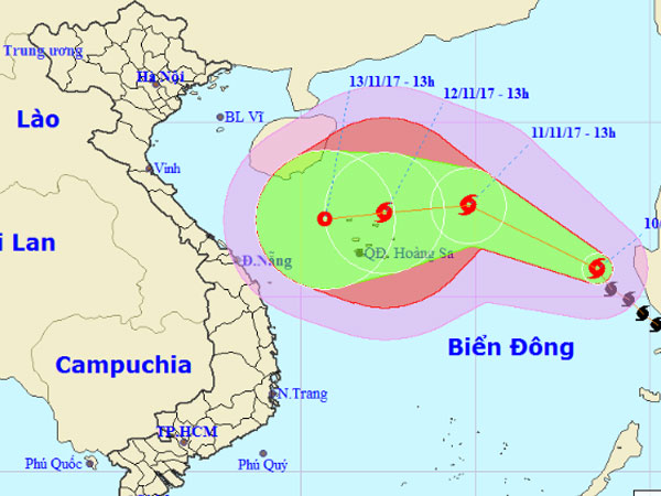 Bão số 13 bất ngờ 'bẻ lái' hướng thẳng vào miền Trung