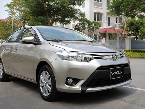Toyota Vios: Ô tô hot liên tục giảm giá, xuống dưới 500 triệu