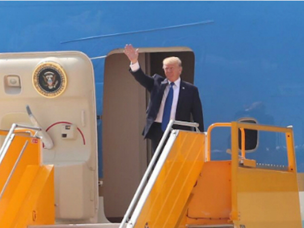 Truyền thông quốc tế viết về chuyến thăm Việt Nam của ông Trump
