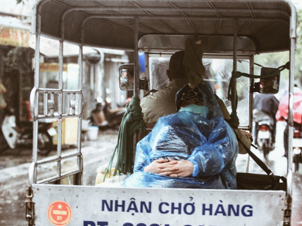 Nhọc nhằn phận người mưu sinh trong giá lạnh