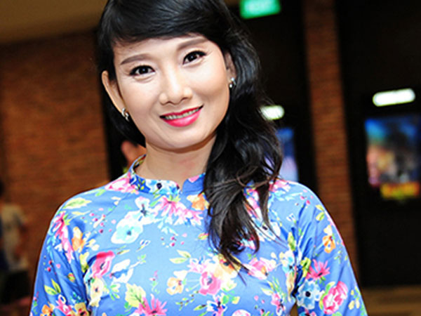 NSƯT Mỹ Uyên: 'Bạn trai tôi hay ghen'