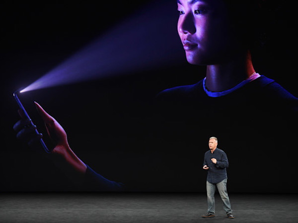 Apple chế nhạo Face ID của Android đều là những thứ 'thối um'