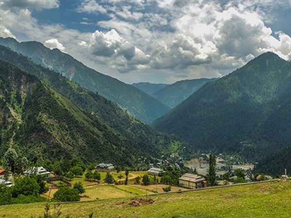 Cảnh sát Ấn Độ bắt nhà báo Pháp 'quay phim trái phép' ở Kashmir