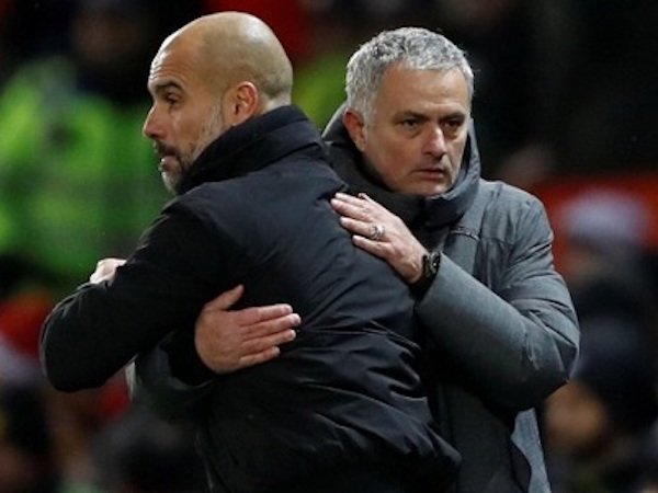 Guardiola: 'Man City thắng, Mourinho lại đổ lỗi cho trọng tài'