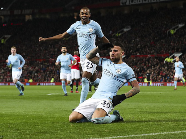 Quật ngã MU, Man City lập kỷ lục vĩ đại ở Premier League