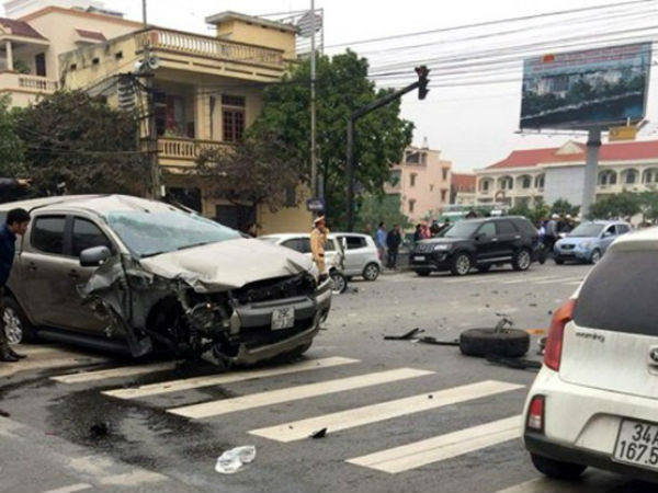 Hải Dương: Đại tá quân đội gây tai nạn, cựu phó giám đốc sở tử vong