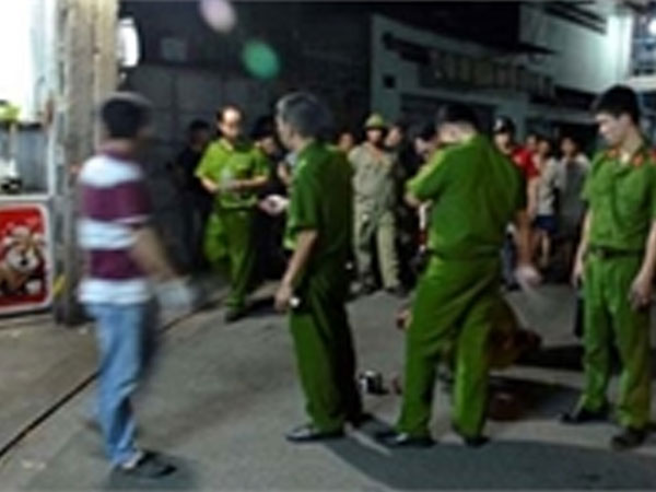 Nhậu say, nghịch tử sát hại cha ruột trước cửa nhà