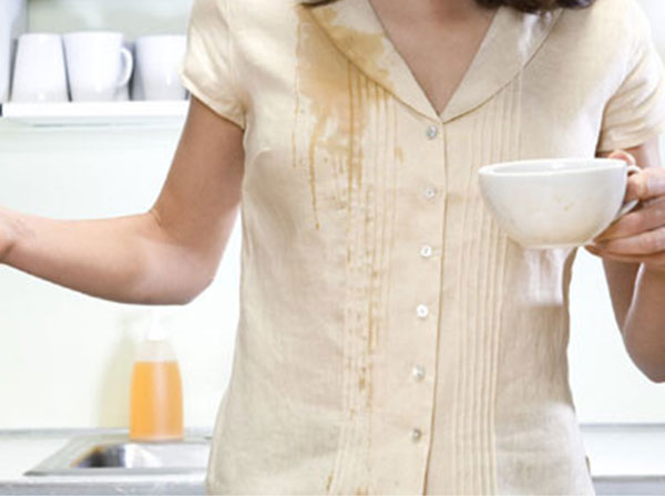 Vết ố bẩn từ trà được giặt sạch bằng cách nào?