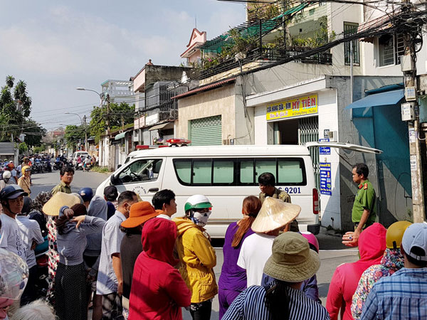 Bàng hoàng khi cả gia đình chết bất thường ở Sài Gòn