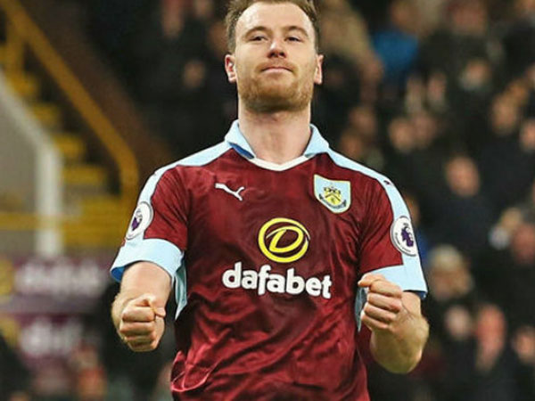 Burnley - Stoke City: Đòn hiểm phút 89, vẫy chào cúp C1