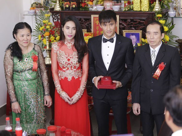 Hành trình chinh phục gia đình bạn đời từ ghét sang yêu của các sao Việt