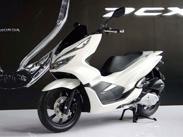 Honda PCX thế hệ mới trình làng, giá từ 2.000 USD