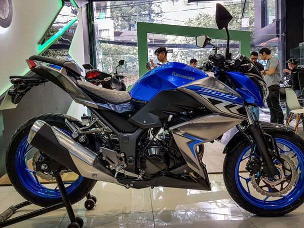 Kawasaki Z300 2018 giá từ 129 triệu, quyết đấu Yamaha MT-03