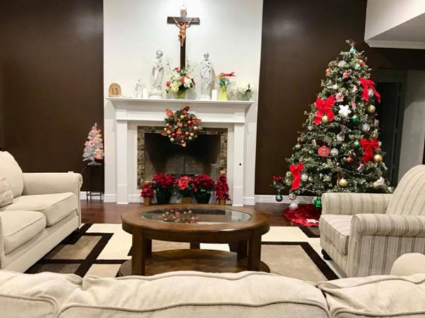 Khám phá không gian nhà Hồng Ngọc ở Mỹ khi Noel 2017 đang đến gần