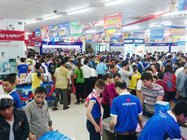 Một cá nhân gom khối cổ phiếu 33 tỷ đồng của Trần Anh