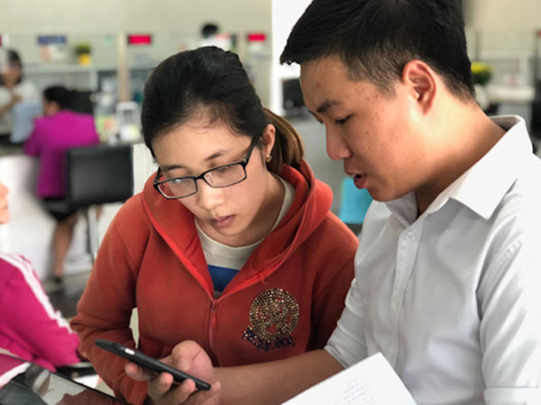 Người Sài Gòn phản ánh tội phạm, đường hư bằng hình ảnh
