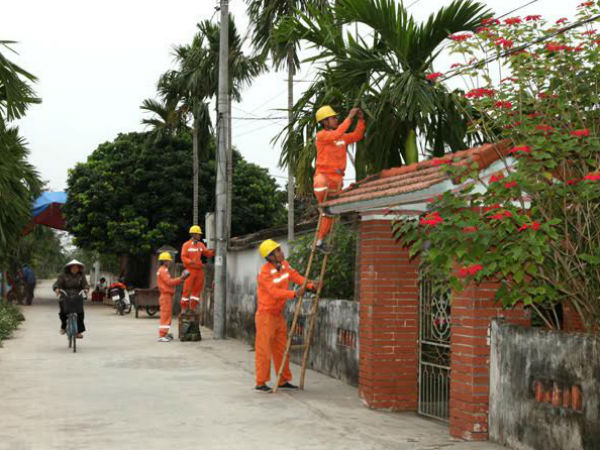 Tiêu thụ điện 'khủng': Hơn 230 triệu đồng/ngày