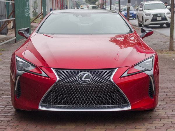 Xe sang 2 cửa Lexus LC 500 2018 đầu tiên có chủ tại Việt Nam