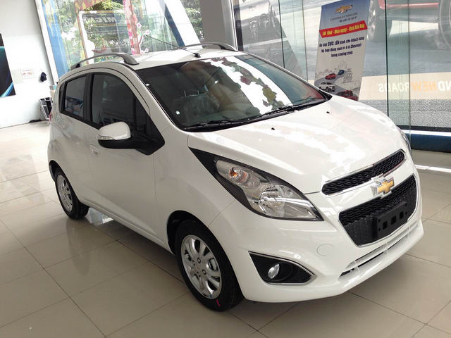 Chevrolet Spark hạ giá còn 269 triệu đồng, rẻ nhất Việt Nam