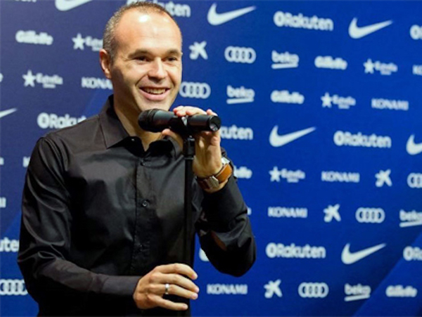 Iniesta: 'Thật công bằng khi Ronaldo có năm Quả Bóng Vàng'