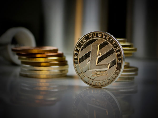 Người đứng sau tiền ảo đã vượt mặt Bitcoin về tốc độ tăng giá
