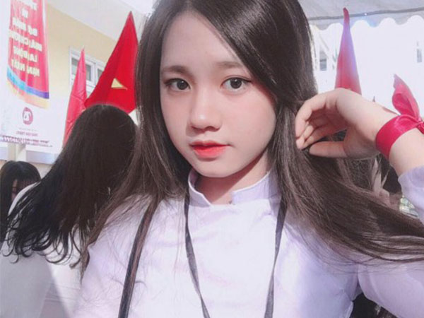 Nữ sinh Nghệ An tiếp tục chứng minh ‘mặt tròn chính là chân lý’