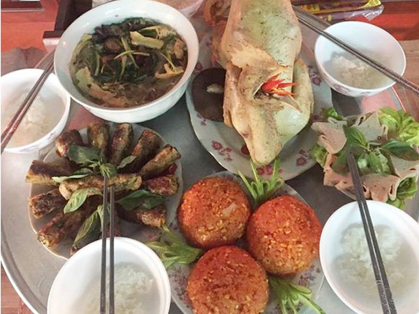 Tháng Chạp sát nút, ai mong đến Tết mặc ai, hội các bà nội trợ ôn lại kỷ niệm sợ Tết hãi hồn