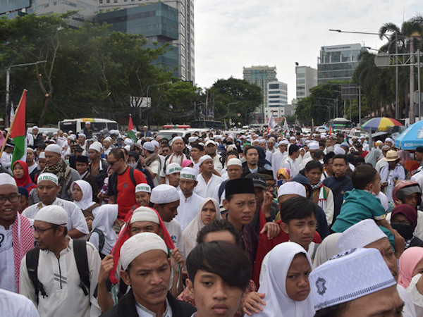 Đại biểu tình trước sứ quán Mỹ ở Indonesia