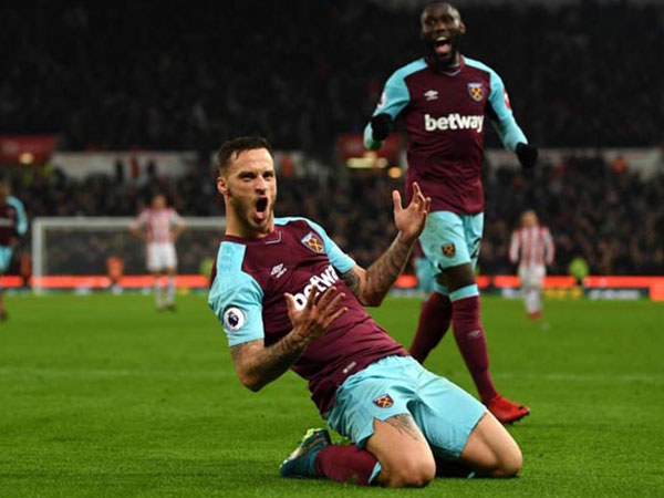 Stoke City - West Ham: "Sát thủ ông lớn" thăng hoa khó tin