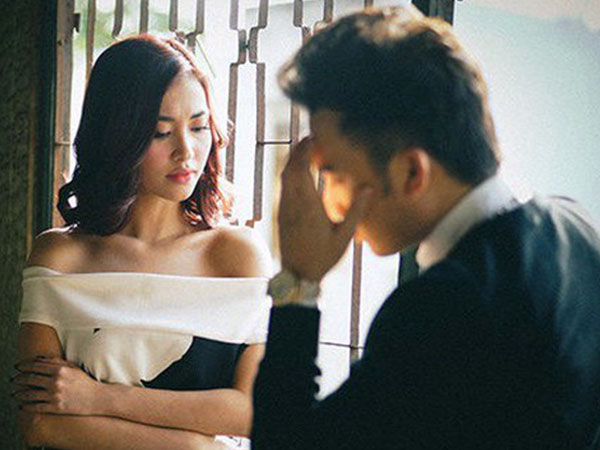 3 lần bắt gặp vợ đi cùng đàn ông lạ, chồng nổi điên và chuyện không thể ngờ đã xảy ra