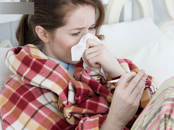 8 cách làm giảm nghẹt mũi tự nhiên mùa này ai cũng nên biết