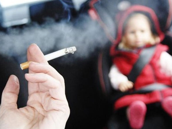Khách nước ngoài bị phạt 4 triệu vì hút thuốc trên máy bay