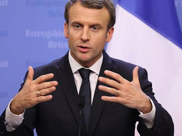 Macron phản bác chỉ trích vì tổ chức sinh nhật xa hoa tại lâu đài
