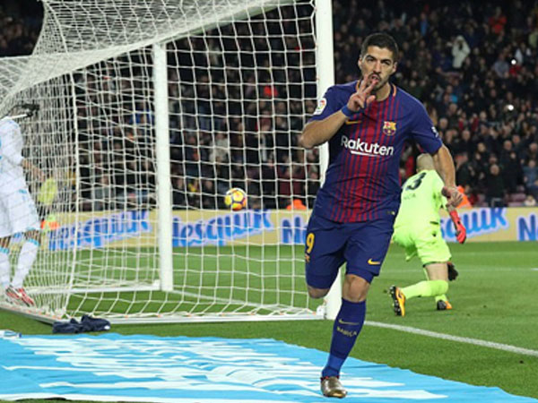 Messi đá hỏng phạt đền, nhưng Barca đại thắng Deportivo