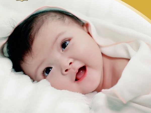 Vợ sắp đẻ, ông bố trẻ họ La sốt sắng nhờ tư vấn tên con, kết quả toàn thấy La Cà, La Lối