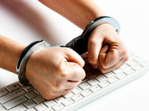Hacker tấn công hệ thống máy tính của nhà tù, xoá án cho bạn thân