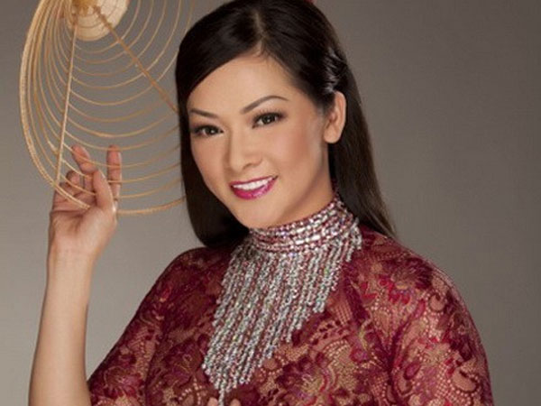 Như Quỳnh về nước làm Huấn luyện viên 'Thần tượng Bolero' mùa thứ 3