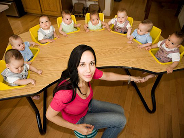 Bà mẹ có 14 con bỏ nghề đóng phim khiêu dâm để làm lại cuộc đời