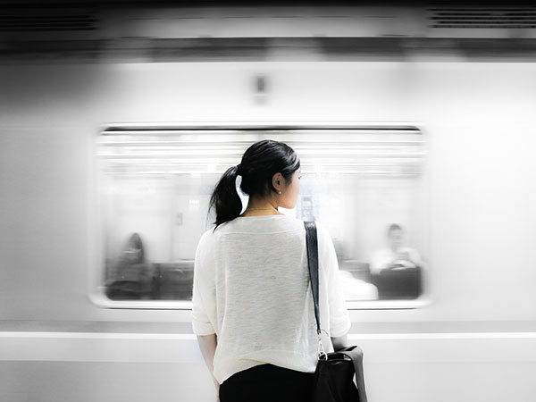 Khi một mình vẫn ổn thì đâu nhất thiết phải cần tới ai?