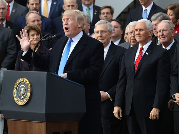 Trump giành 'chiến thắng lịch sử' với cải cách thuế lớn nhất 30 năm