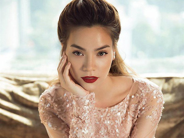 Giữa ngập tràn thị phi, Hồ Ngọc Hà và những lần 'bước qua' dư luận để hồi sinh