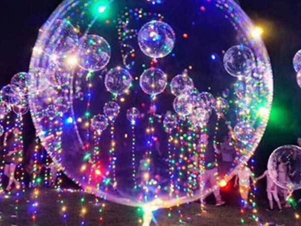 Cảnh báo: Nguy hiểm rình rập trẻ từ loại bóng bay galaxy đang gây sốt trên thị trường