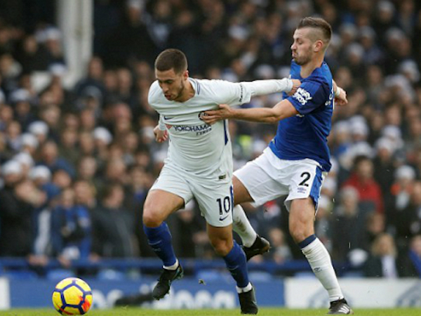 Chelsea bất lực trước 'xe bus' Everton