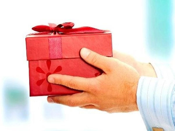 Nghiêm cấm mọi hình thức tặng quà Tết cho lãnh đạo