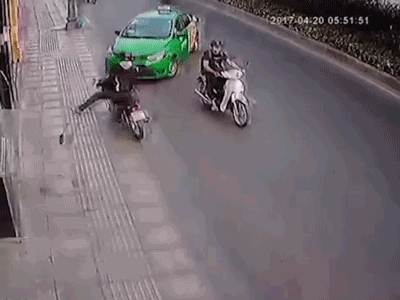 Video: 5 màn truy bắt cướp kịch tính như phim hành động năm 2017