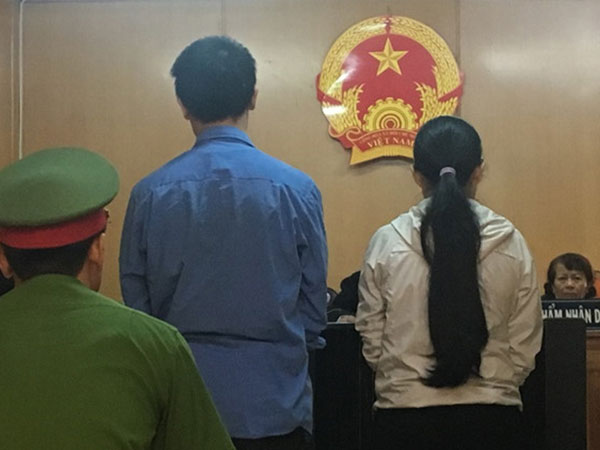 Vòi 85 triệu 'chạy án', nữ thư ký tòa lĩnh án treo