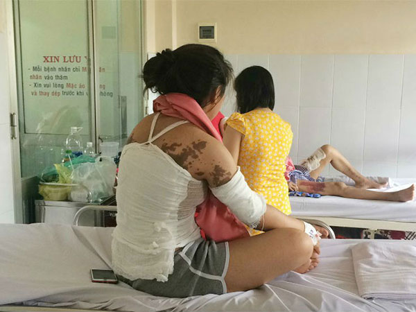 Bị bạn trai cũ tạt axit khi có người tình mới