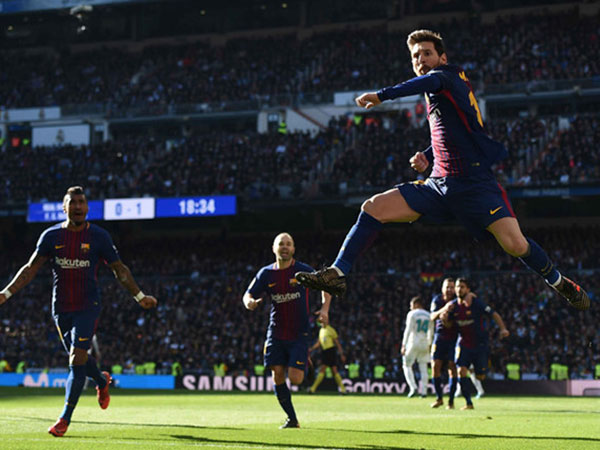 'Cầu thủ Barca nhiều lúc đi bộ cũng thắng được Real'