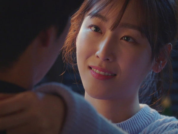 Noel 'vắt chân lên cổ' của anh chàng 'bắt cá hai tay'